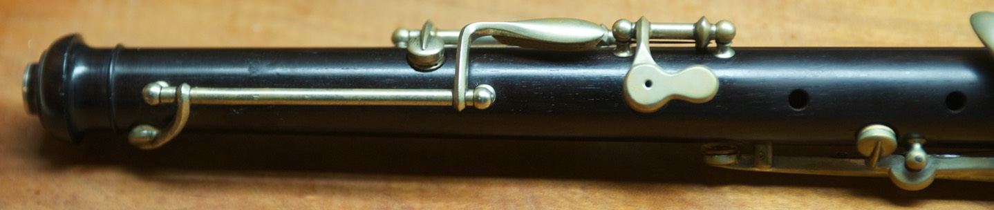 Triebert Oboe 2.jpg